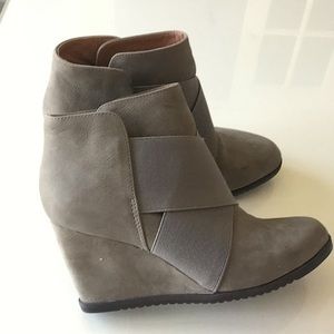 Gentle Souls by Kenneth Cole ankle boot size 8.5